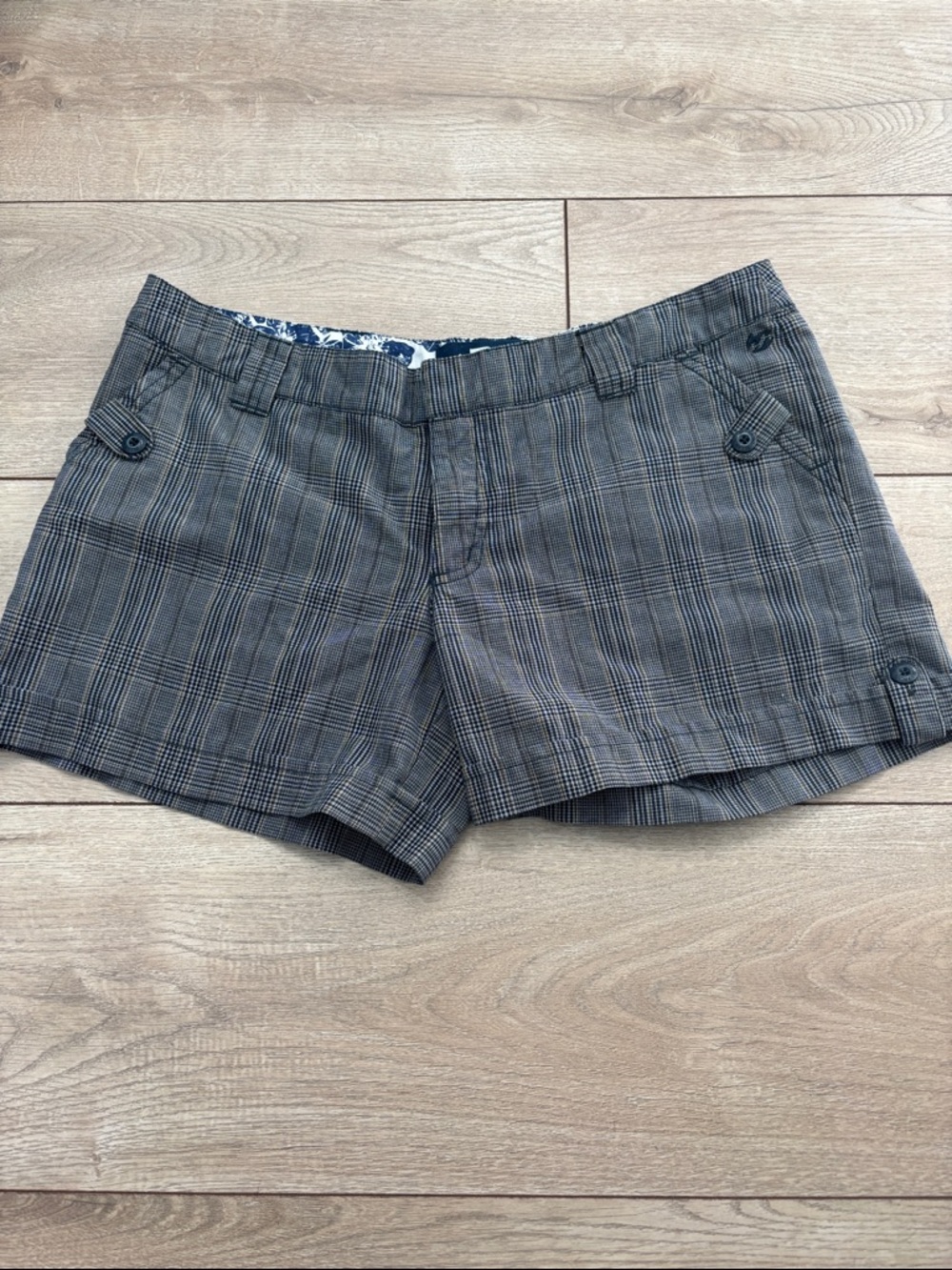 Billabong Gray Plaid junior Bermuda Shorts